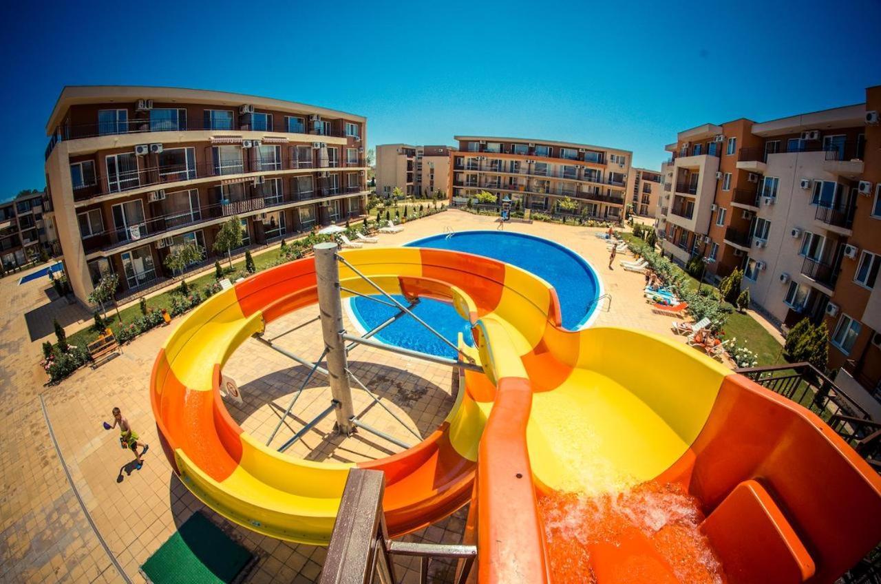 Holiday Fort Golf Club - Premium Apartments Slăntjev Brjag Exteriör bild