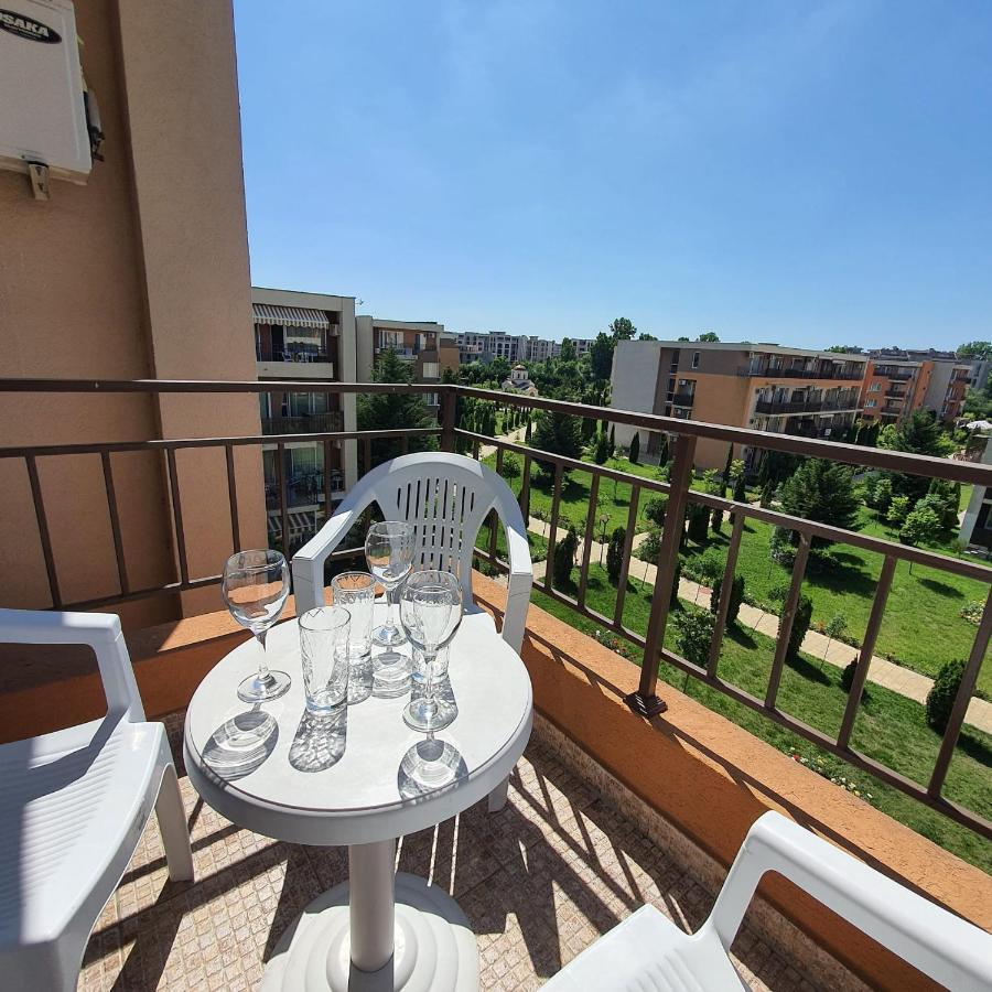 Holiday Fort Golf Club - Premium Apartments Slăntjev Brjag Exteriör bild