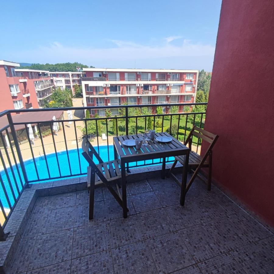 Holiday Fort Golf Club - Premium Apartments Slăntjev Brjag Exteriör bild